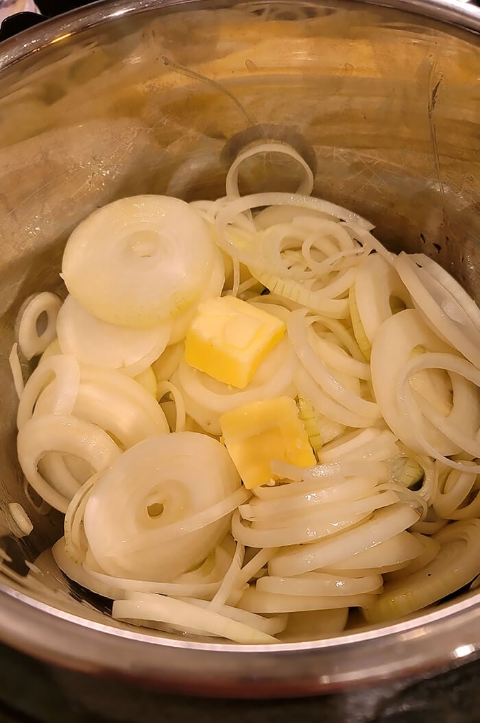 Sliced Onions and Butter in the Instant Pot