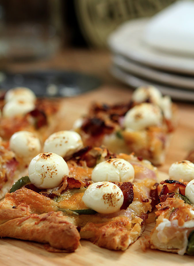 Bacon, Jalapeno, and Cream Cheese Pizza