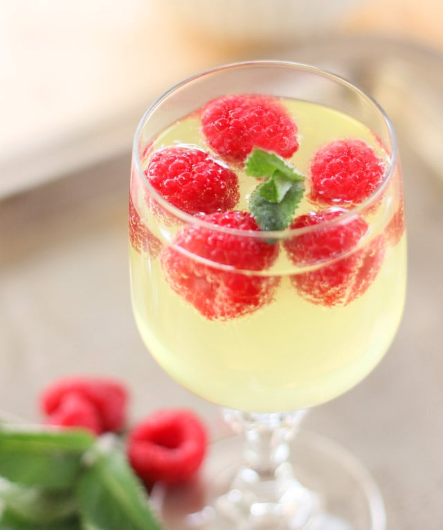 Raspberry, Limoncello and Prosecco Cooler Raspberry, Limoncello and Prosecco Cooler